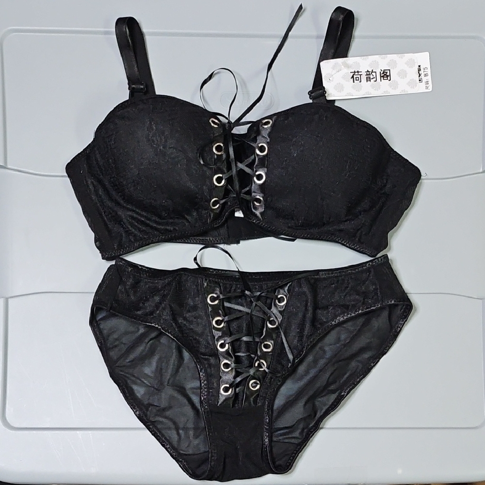 NWT Black Lace-Up Bra and Panty Set 34B